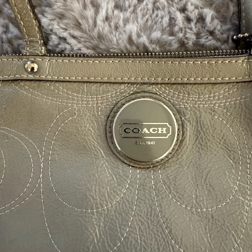 Coach stylish shoulder