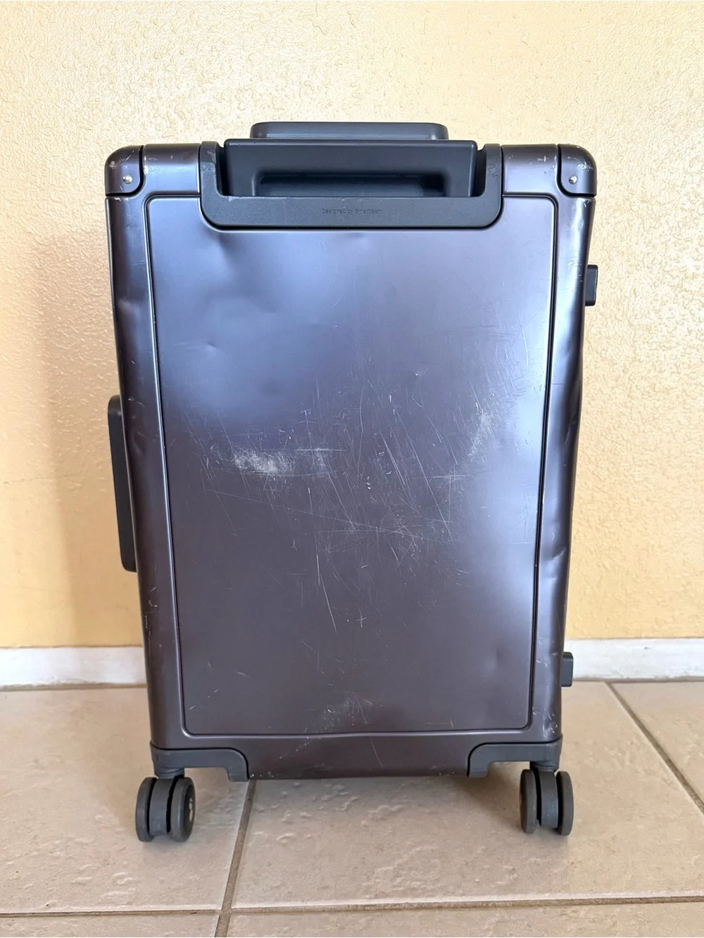 LEVEL 8 Gibraltar Aluminum Carry-On Luggage