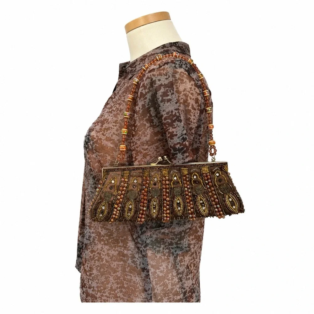 N/A feminine intricate satin