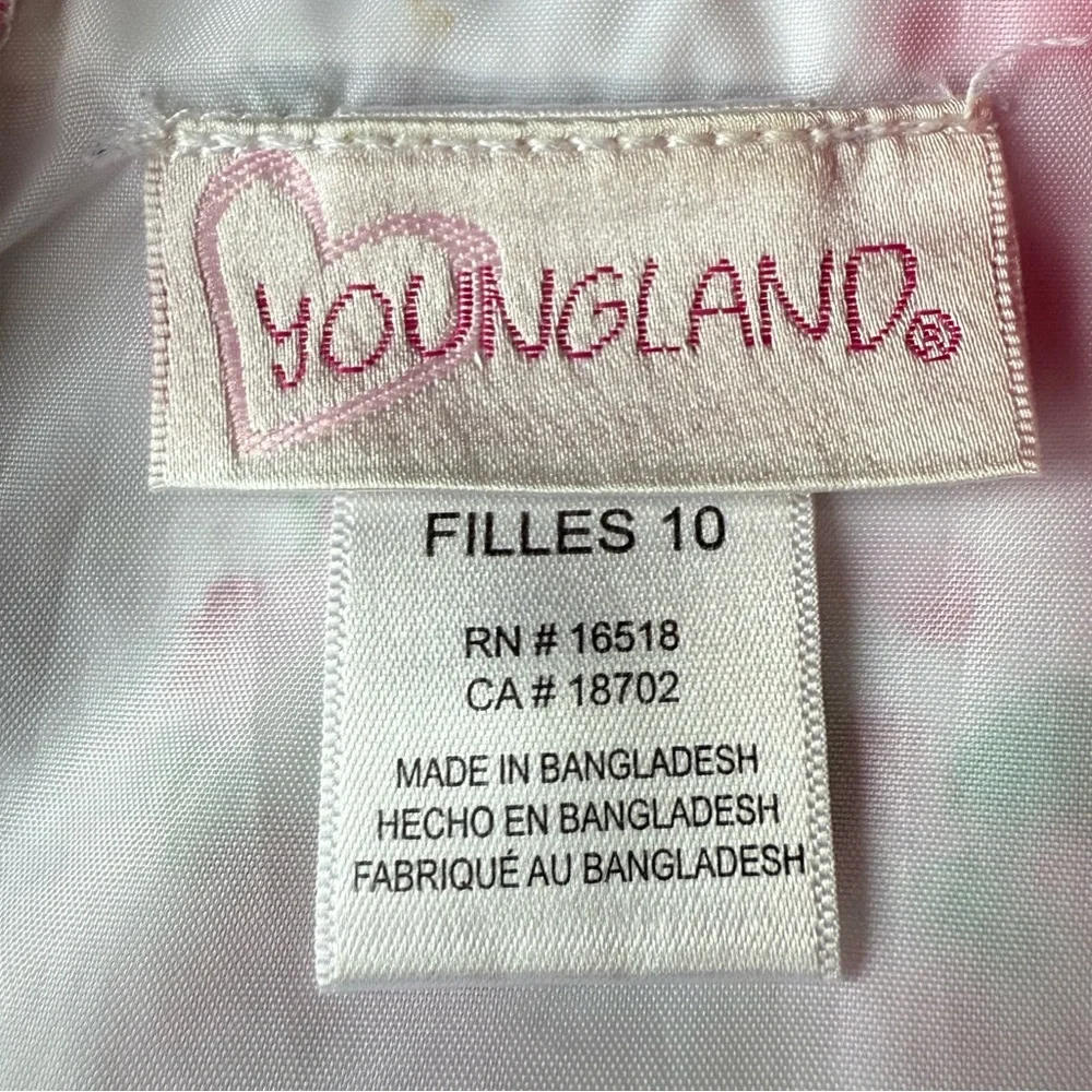 youn glad this elegant