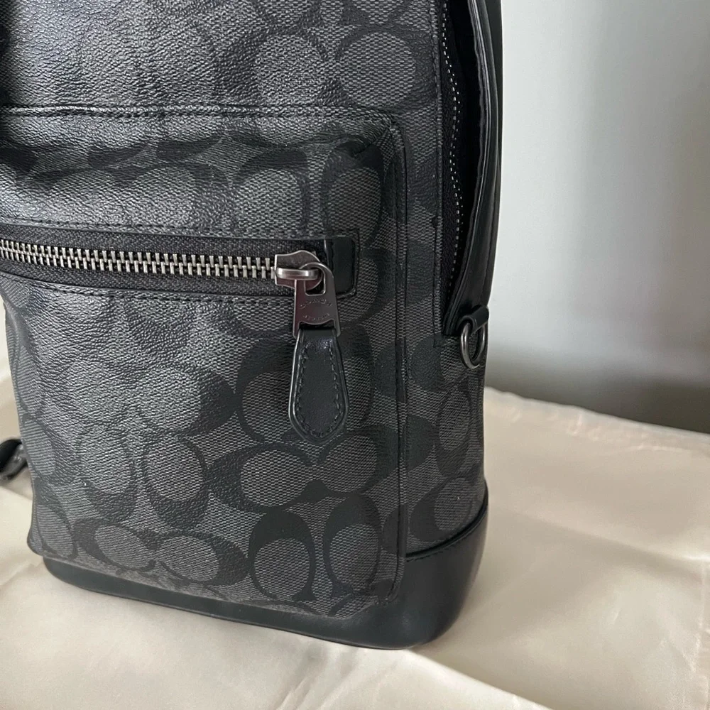 Coach elegant backpack