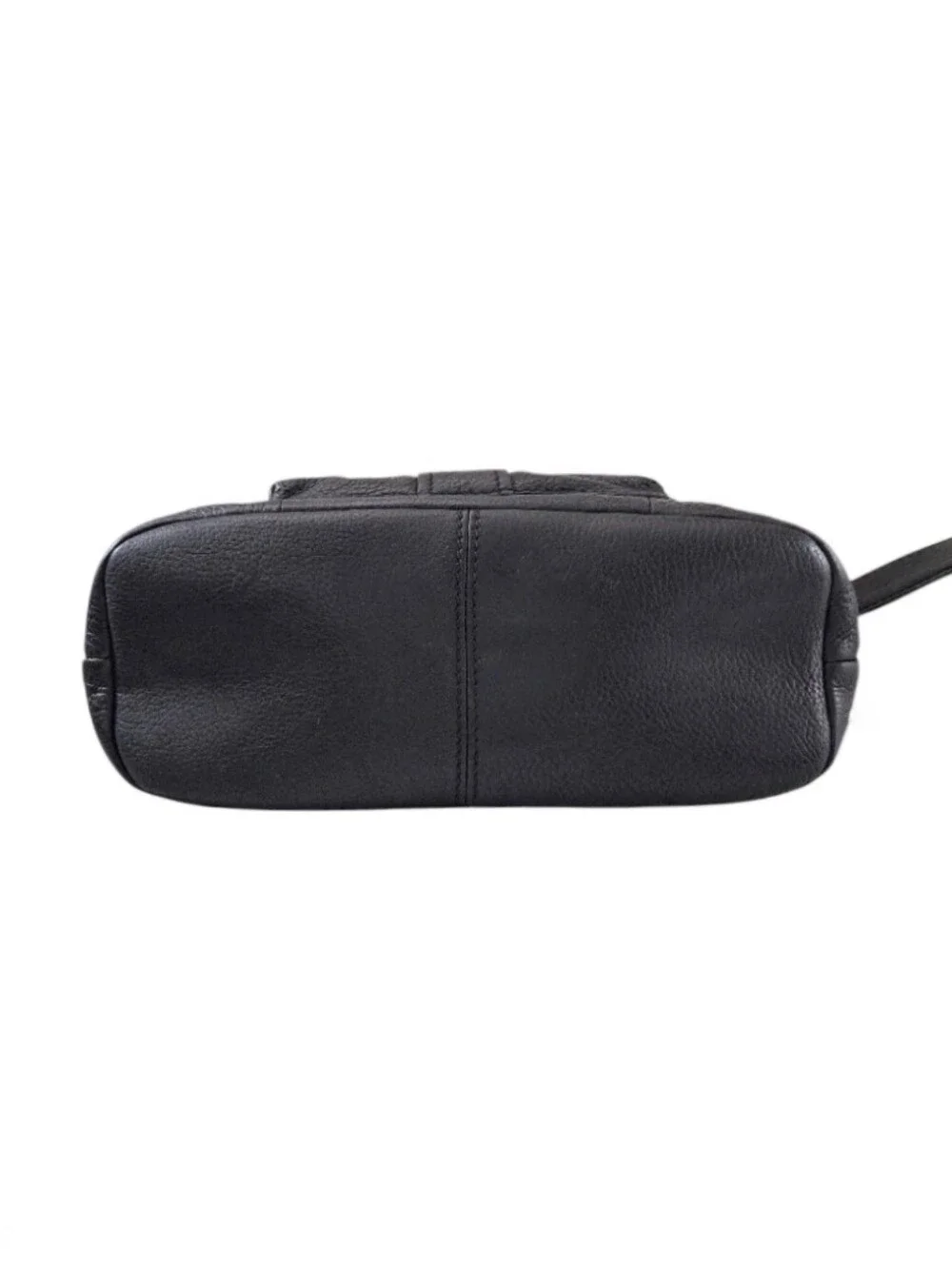 Fossil soft black