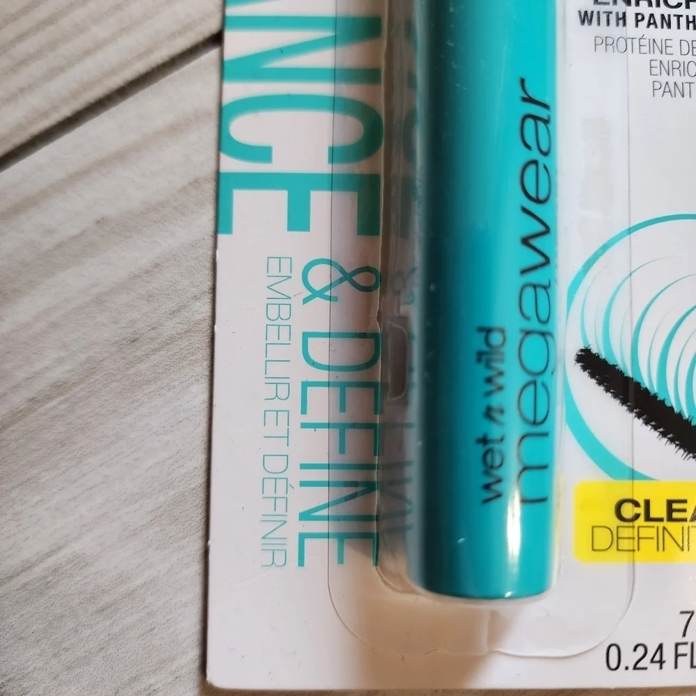 Wet n wild mascara Very Black NWT
