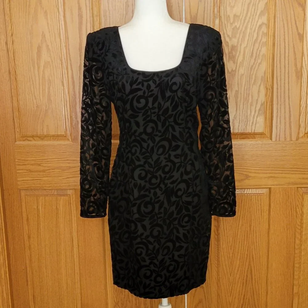 Vintage stunning black