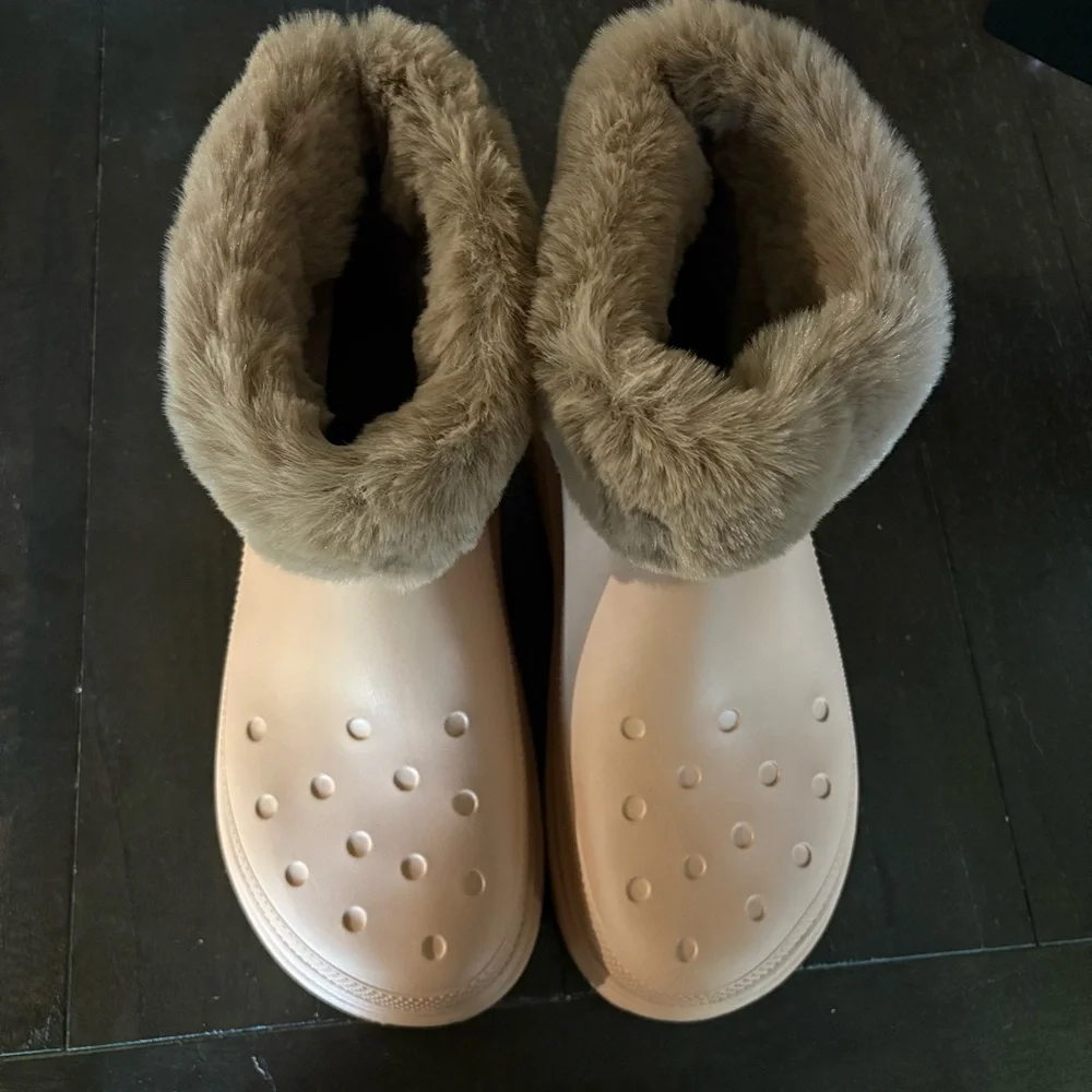 CROCS stomp faux