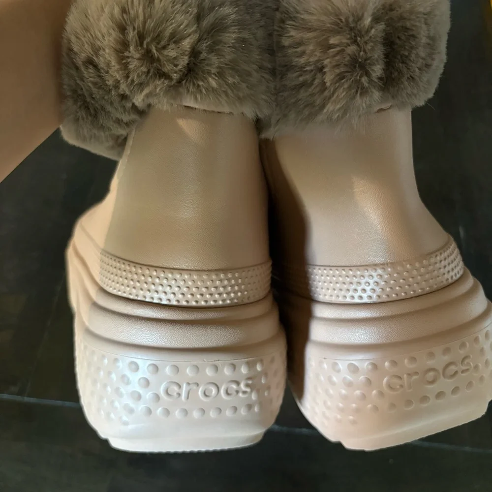CROCS stomp faux