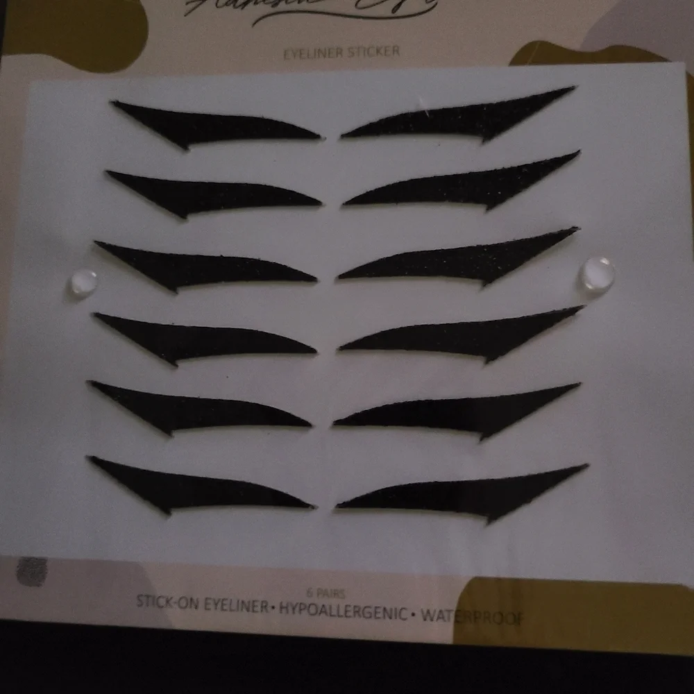 adhesive Eyeliner eyeliner works try