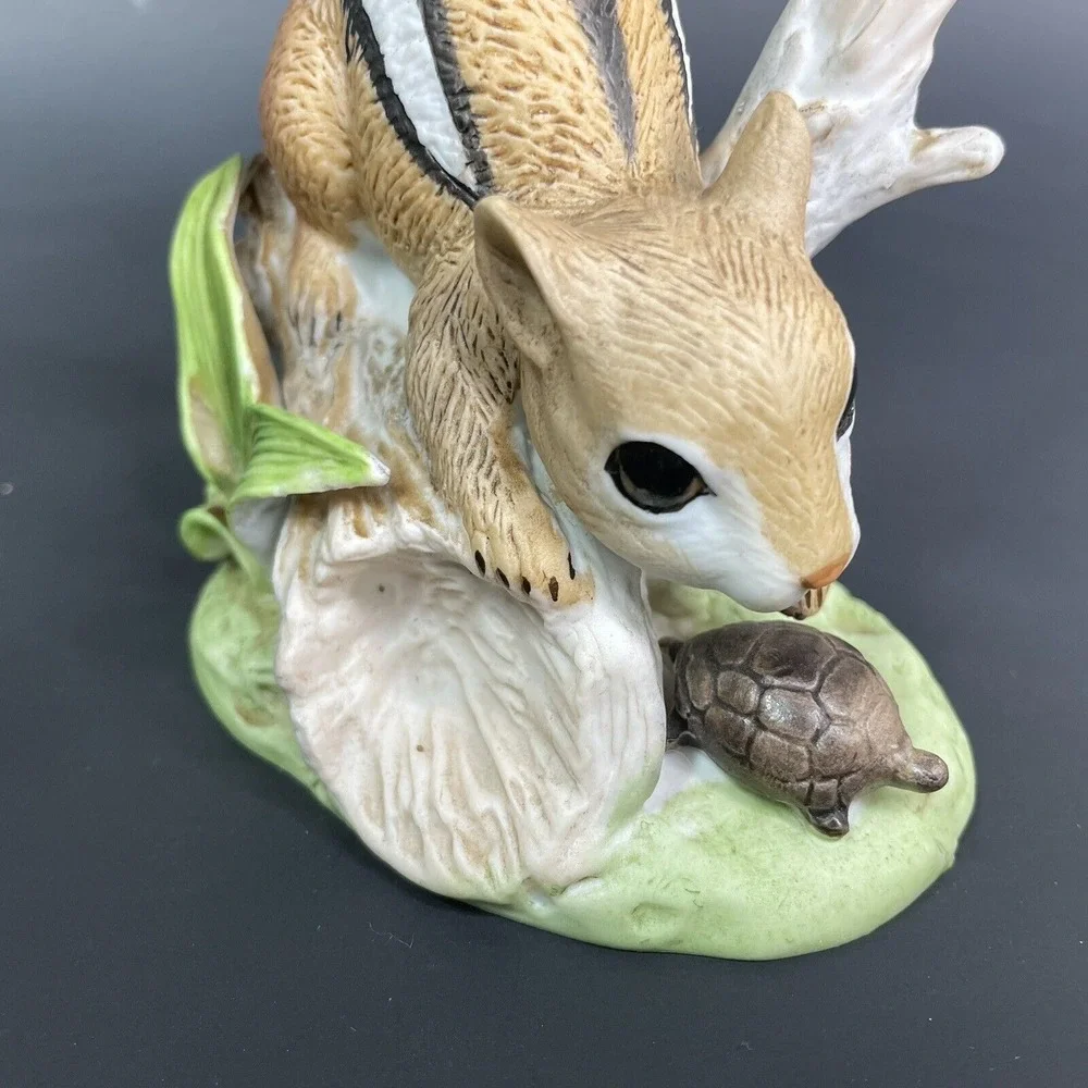 Homco figurine gently