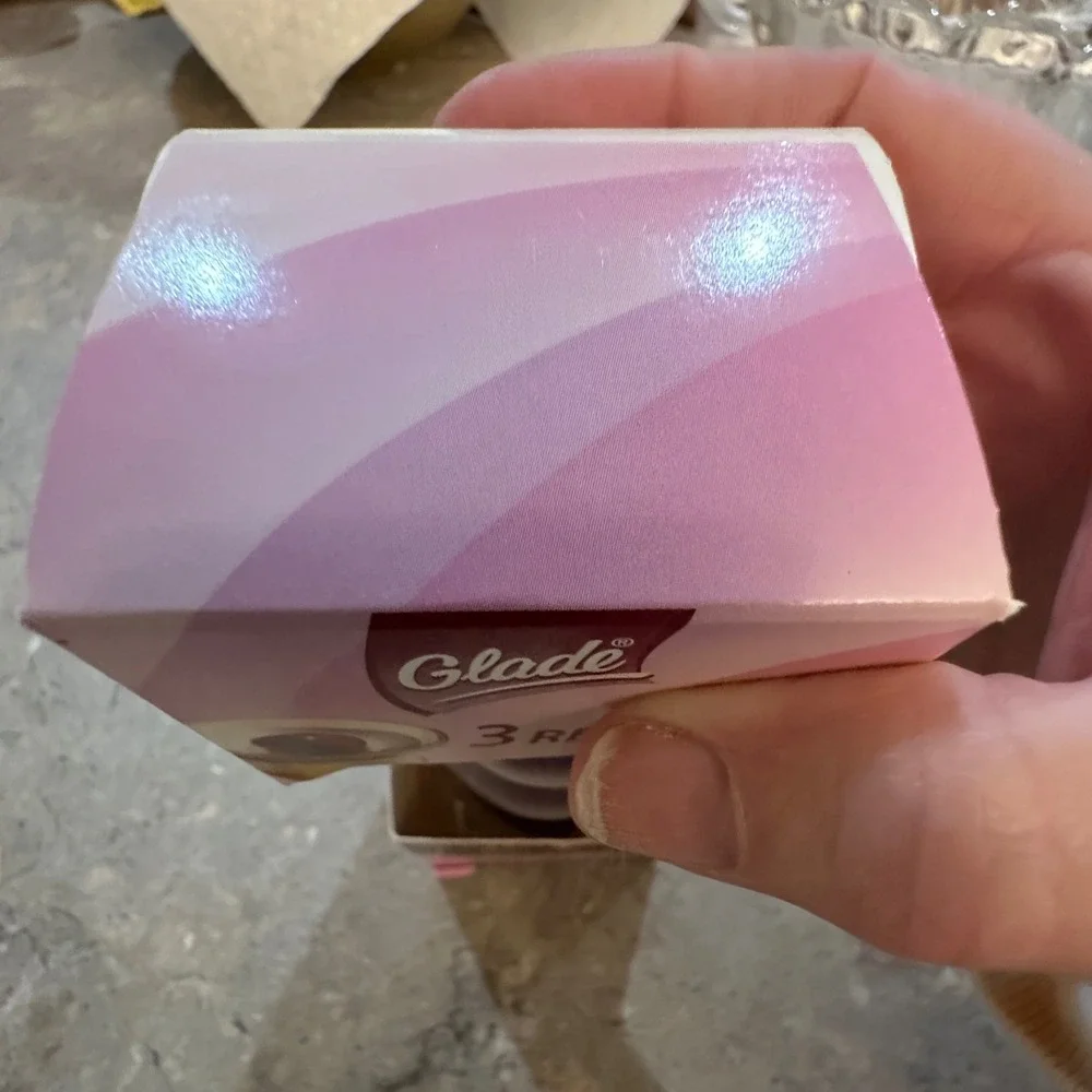 Glade scented oil