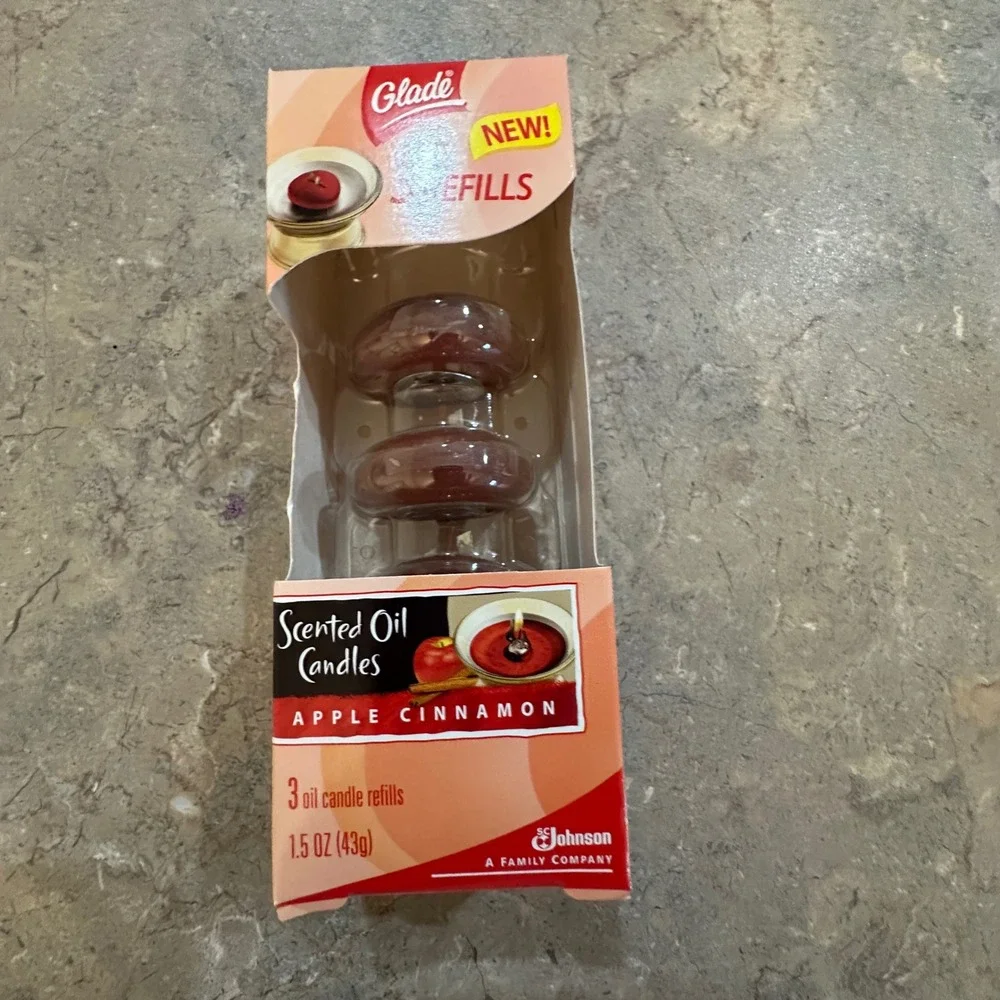 Glade scented oil