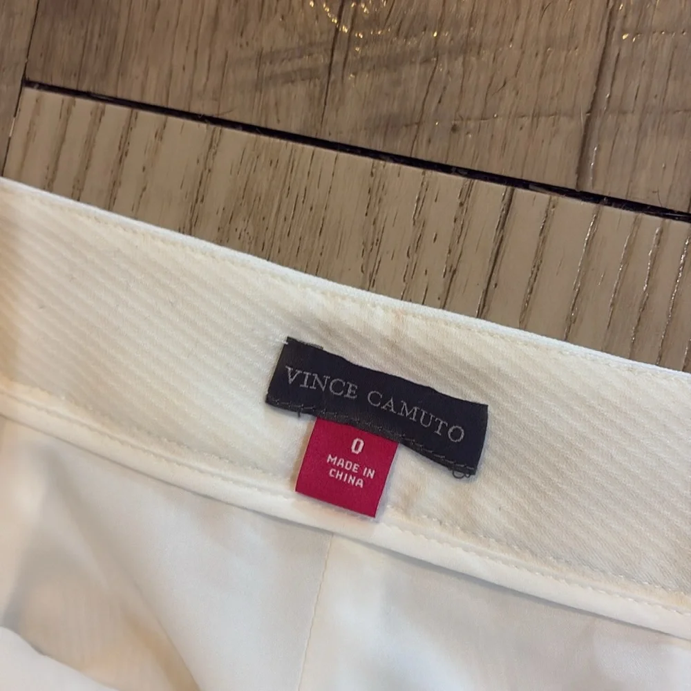 Vince Camuto nwt cream