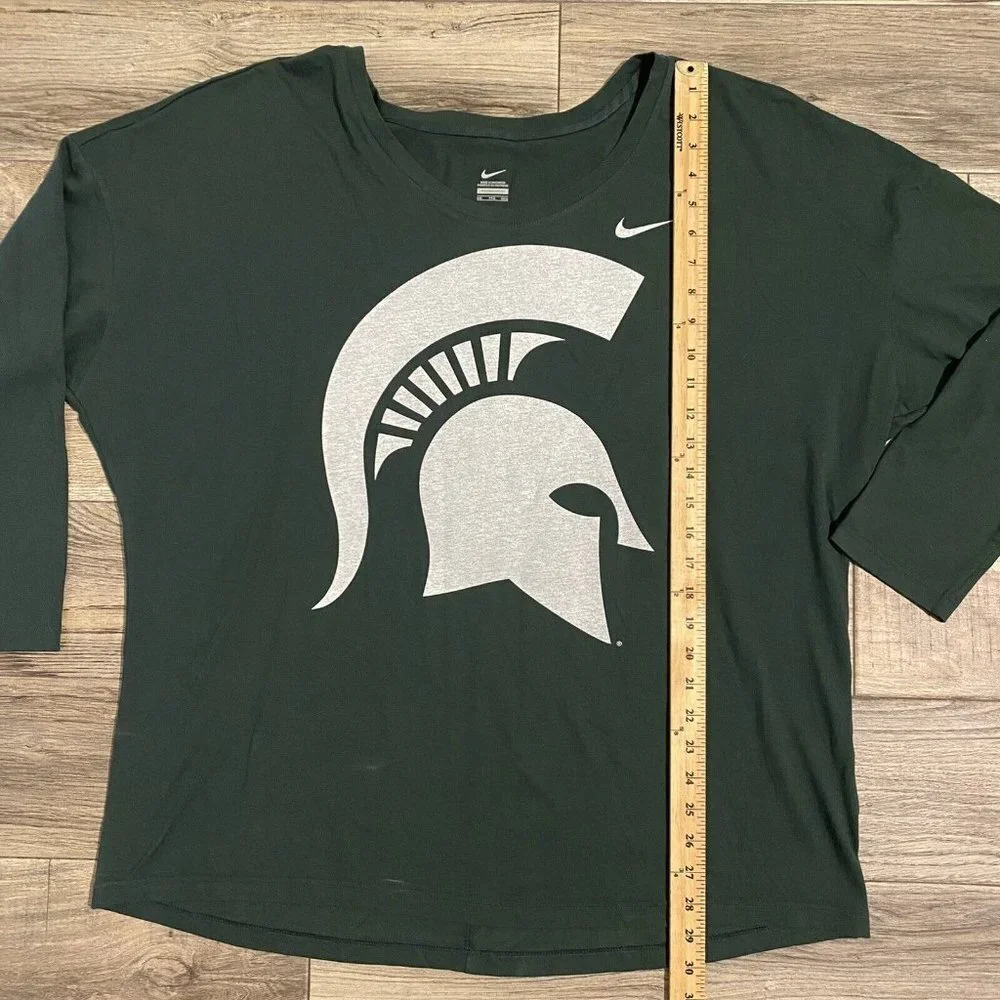 Nike dark green