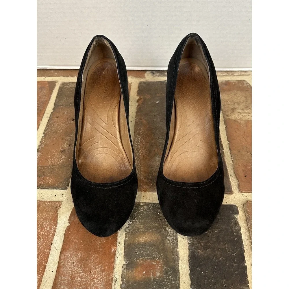Clarks indigo black