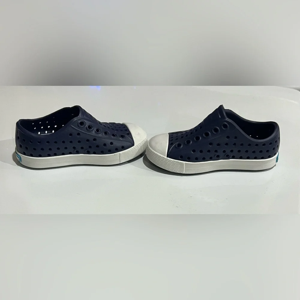 Native lightweight slip