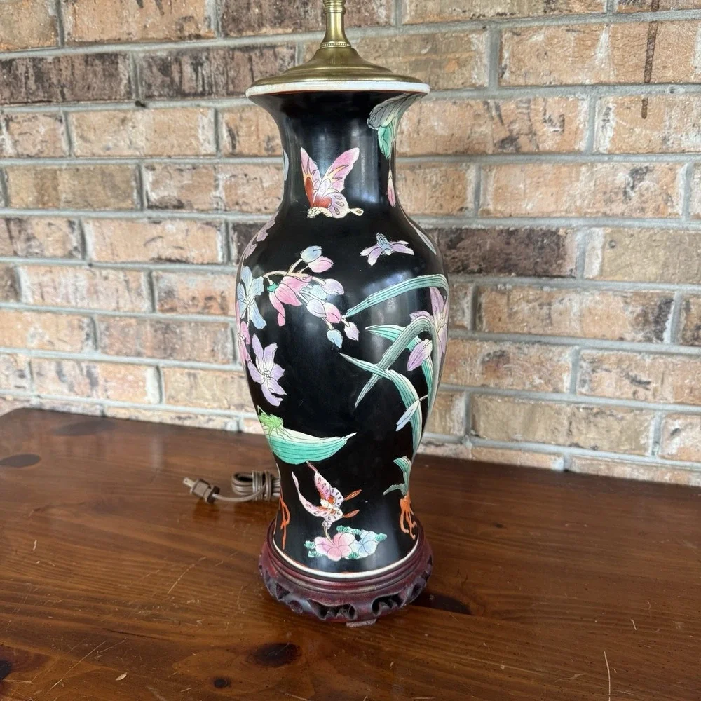 Vintage Famille Noire Style Asian Water Lily Black Floral Porcelain Brass Lamp