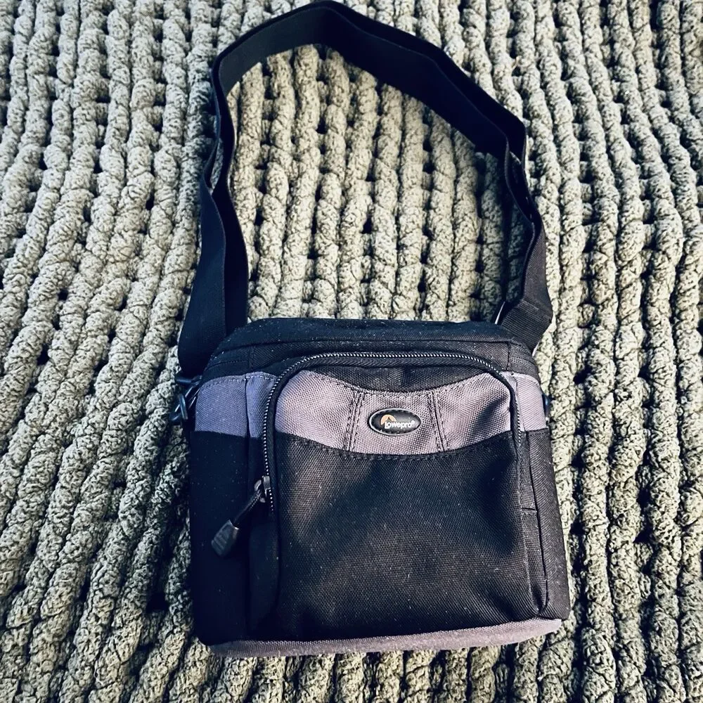Lowepro black grey