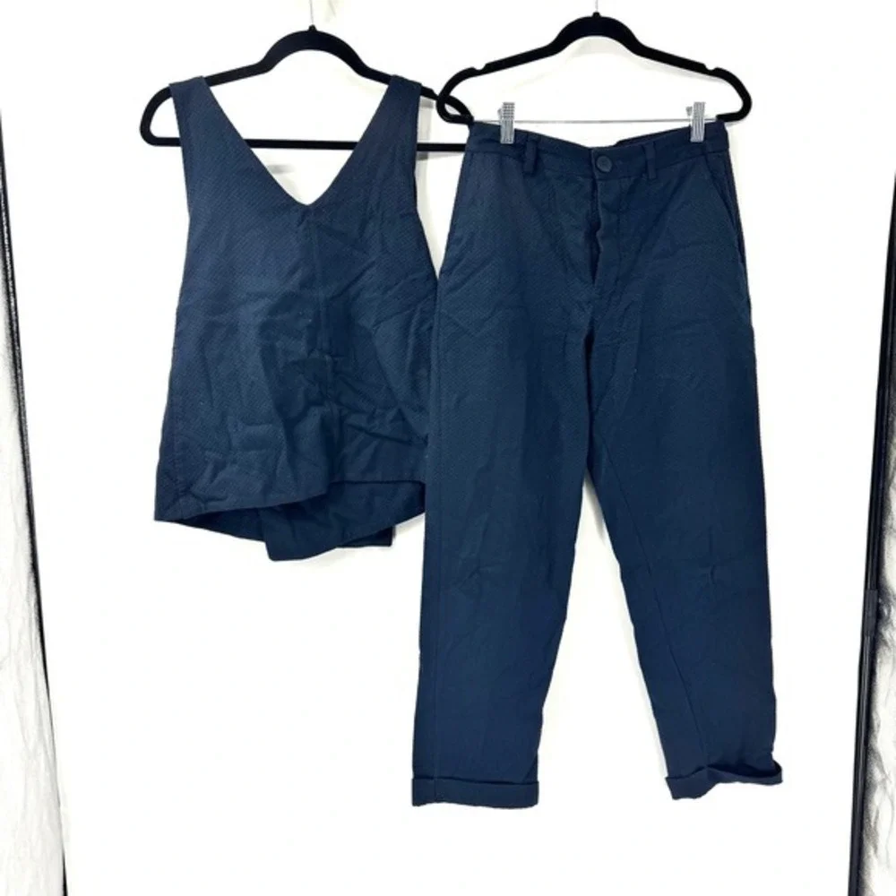 Kowtow knotted tie