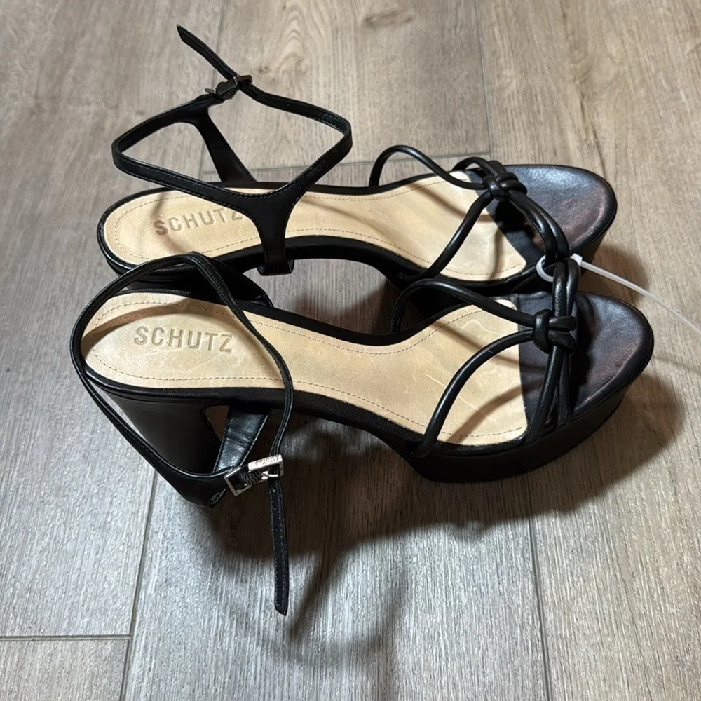 NEW! SCHUTZ Black Kelsie Platform Sandal - Multiple Sizes 🛵🚛
