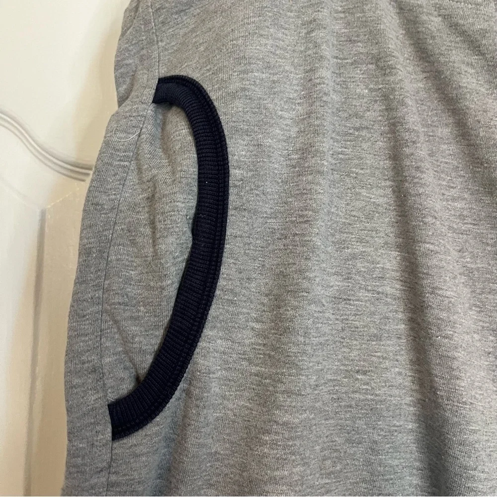 Akademiks y2k streetwear stitched