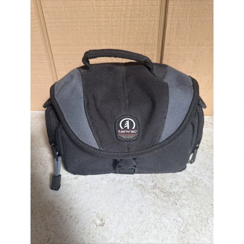 Tamrac Camera Bag NO Strap‎ - Has Padded Interior, EUC
