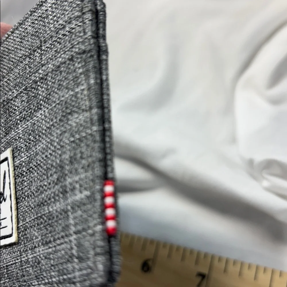 Herschel Supply Company white look