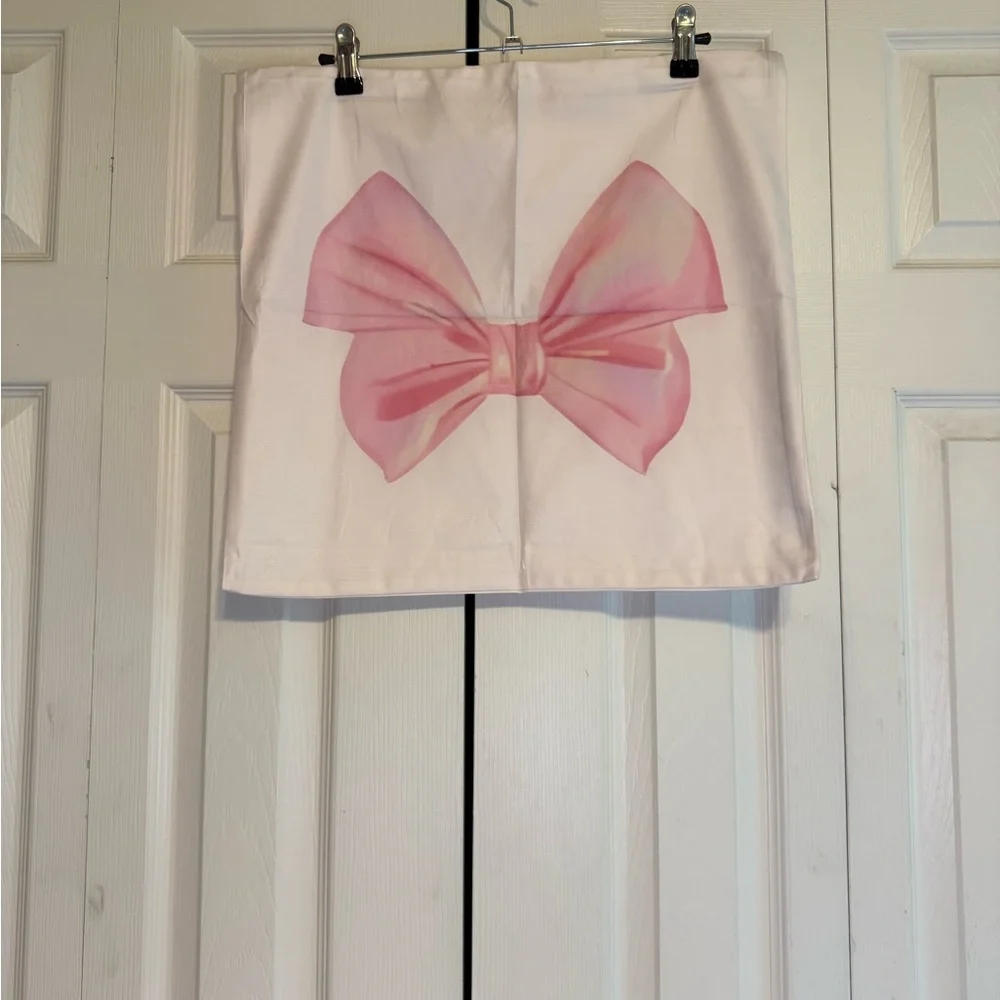 Pink Bow Accent Women's throw pillow‎ covers