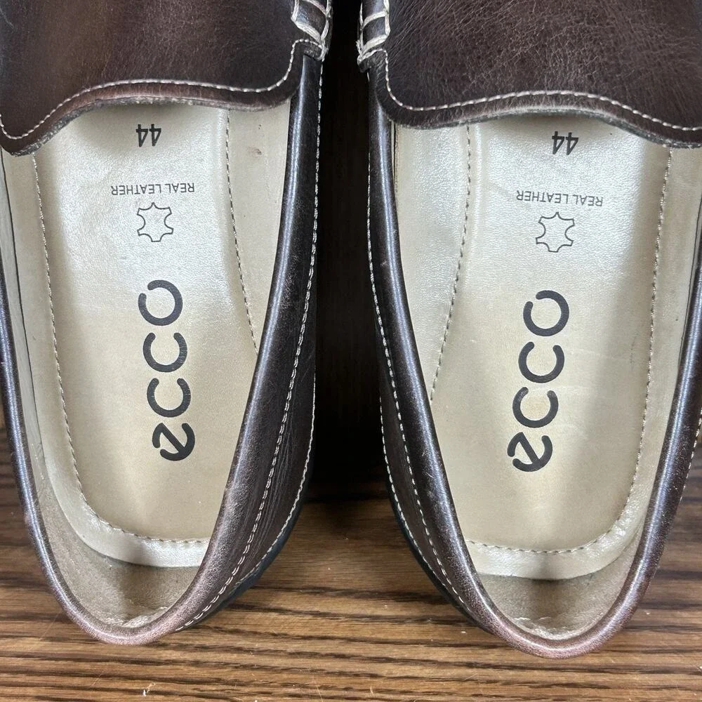 Ecco leather driving