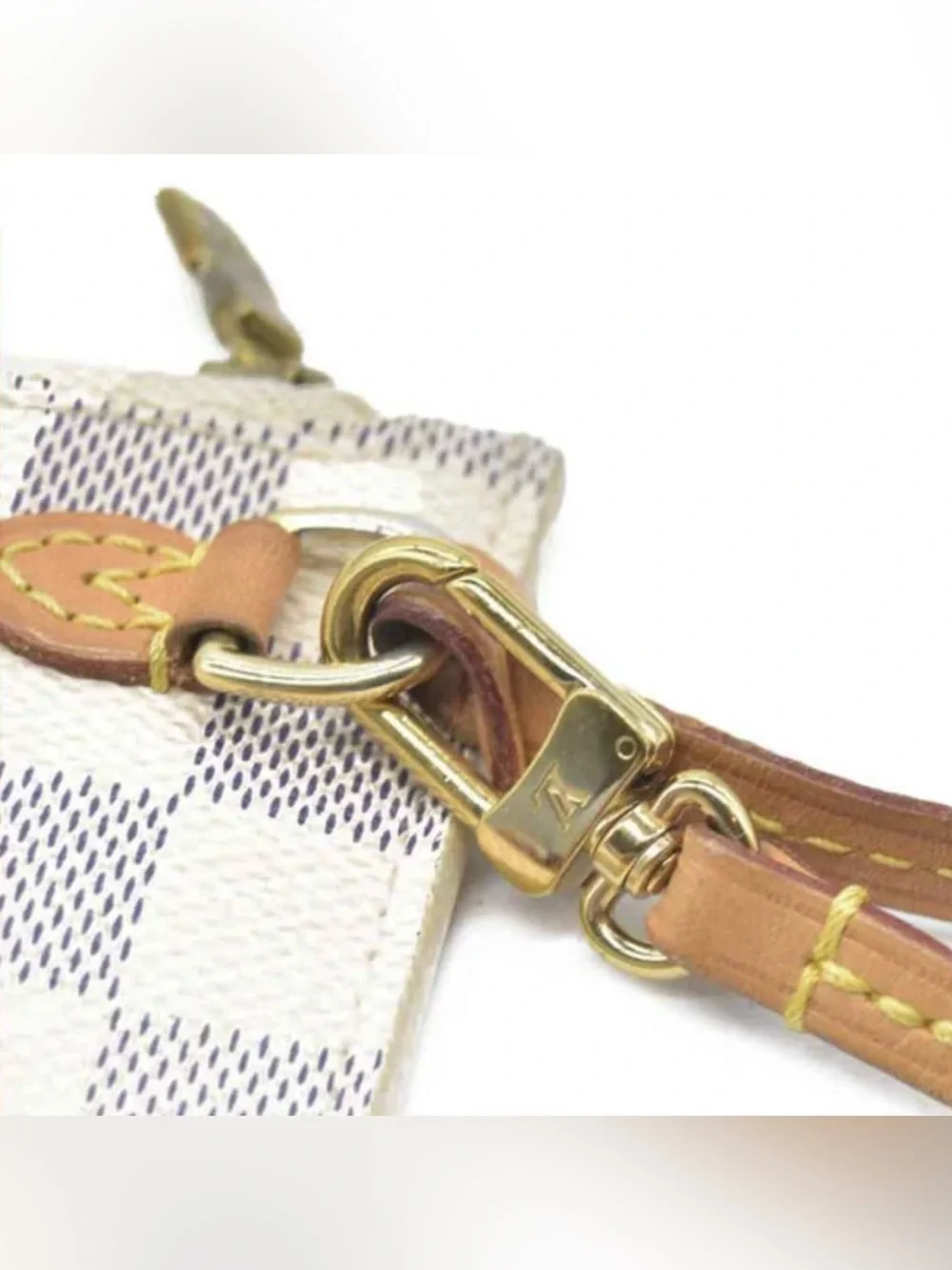 Louis Vuitton classic damier