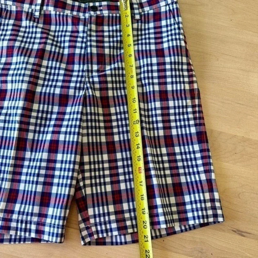 Izod Golf step into