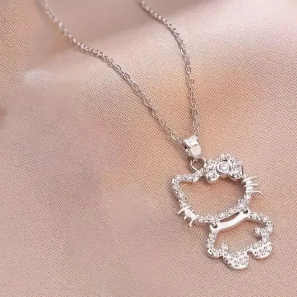 Hand Crafted kitty pendant