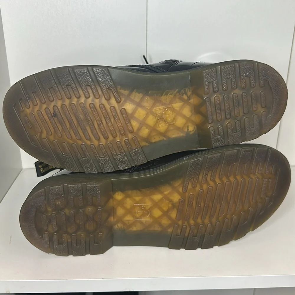 N/A *minor scuffs
