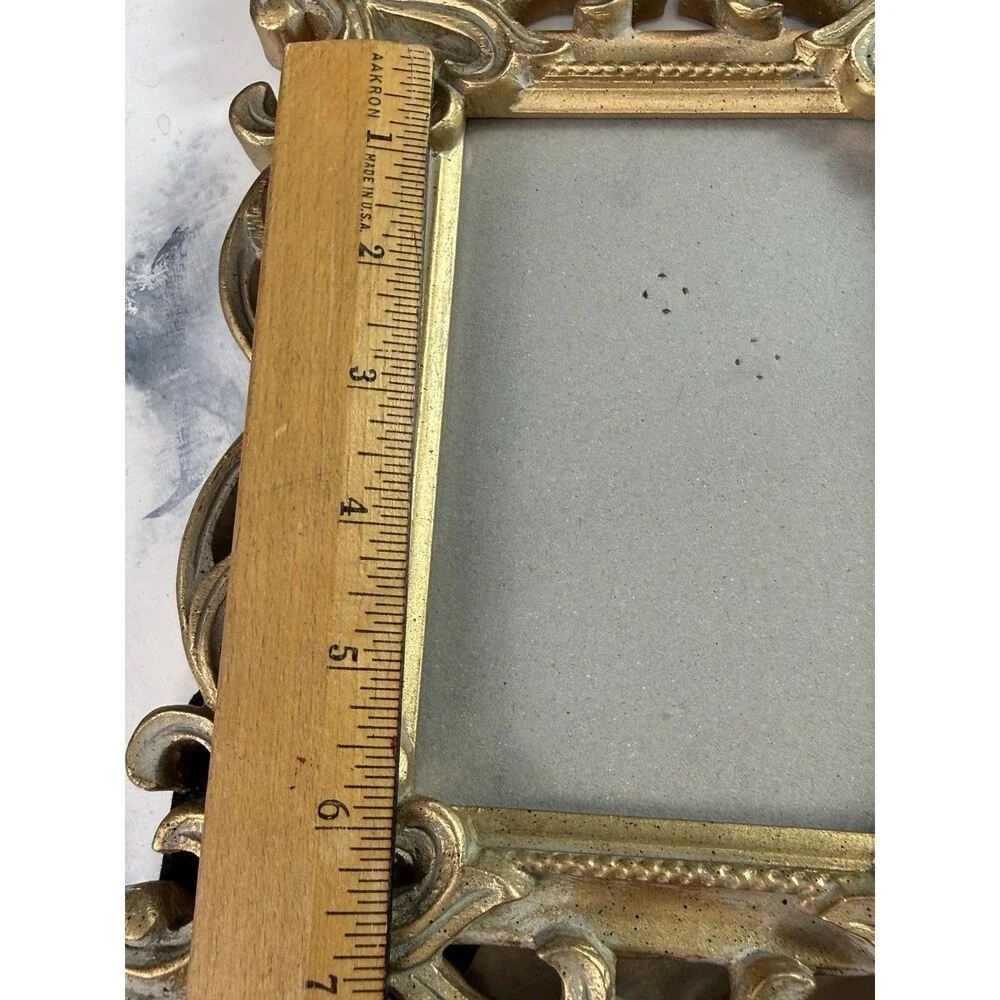 Picture Frame Ornate Victorian Design Gold Resin Tabletop 9.5x7 Two-Way Display
