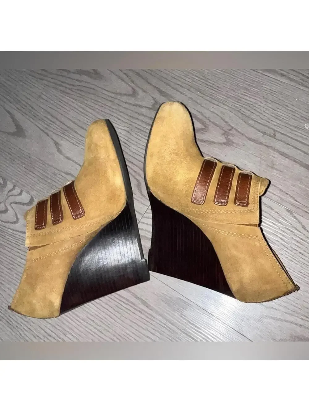 Tory Burch Gabriel High Wedge, Size 7M
