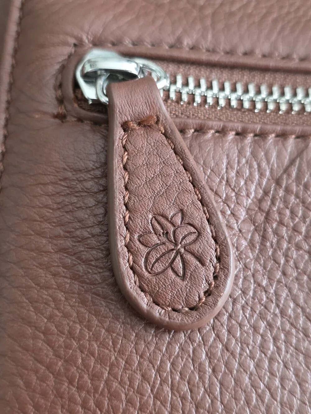 Lily Jade exterior bag