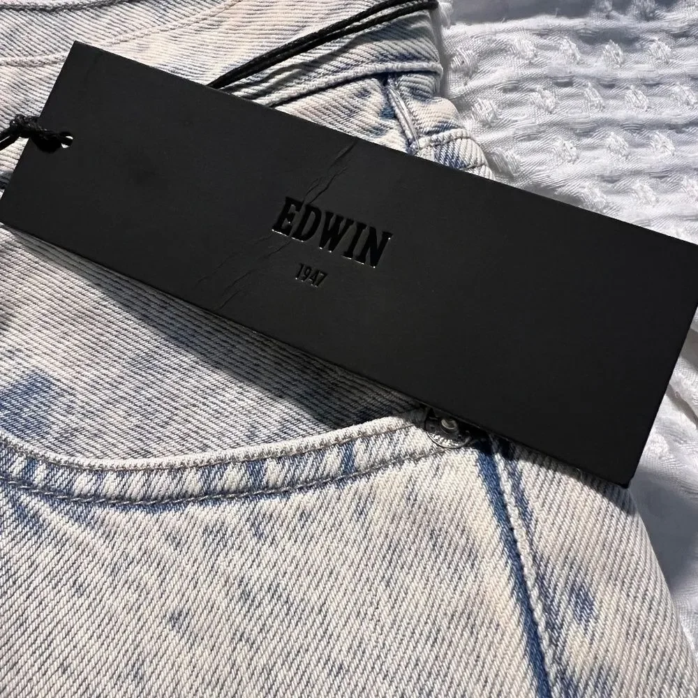 NWT Edwin Hana Ankle Jeans in Cielo