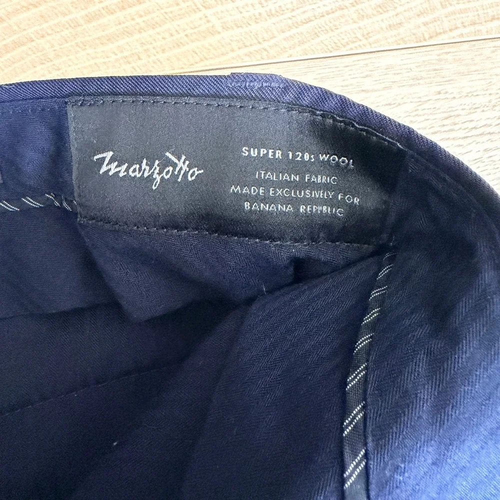 Banana Republic excellent bottom