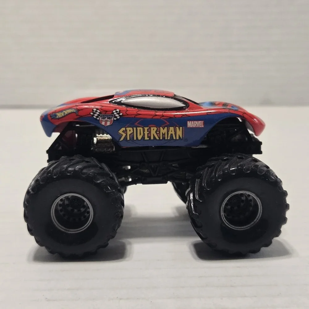 Hot Wheels Marvel‎ Spider-Man Diecast Truck 1:64 Scale Collectible Top