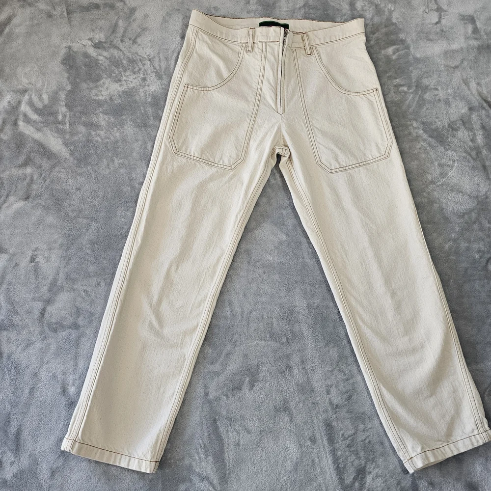 N/A stylish cream