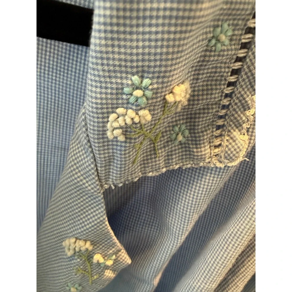 Aria light blue
