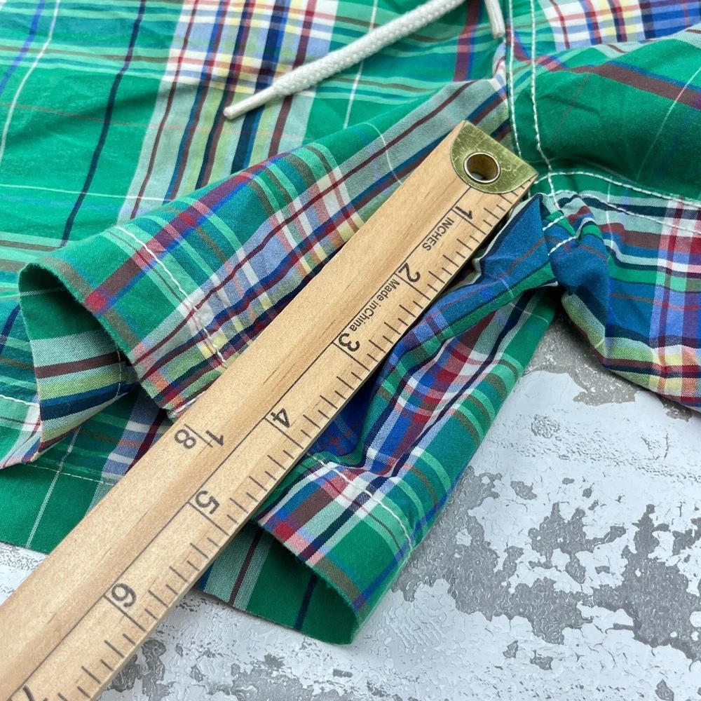 Polo Ralph Lauren includes item