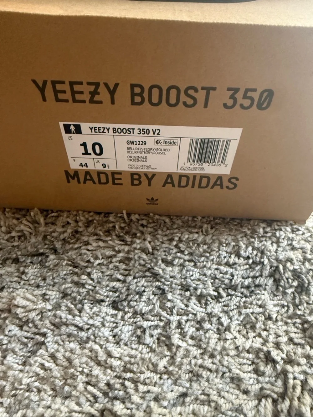 adidas Yeezy Boost 350 V2 Carbon Beluga