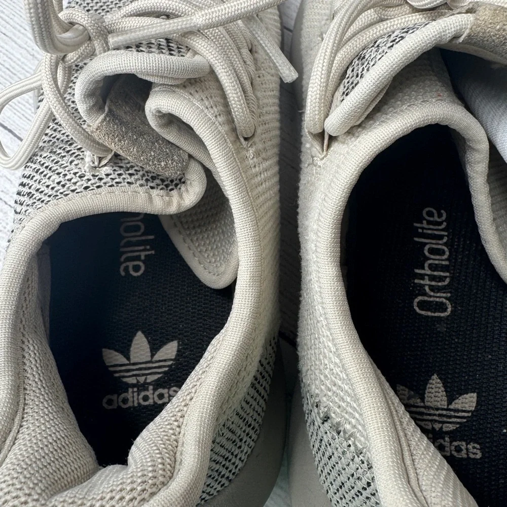 adidas tubular shadow