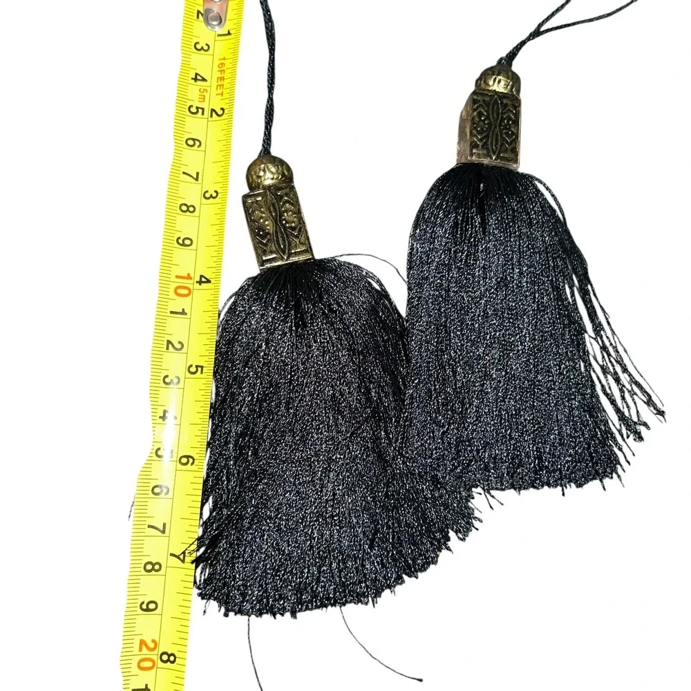 The Unbranded Brand curtain black keys