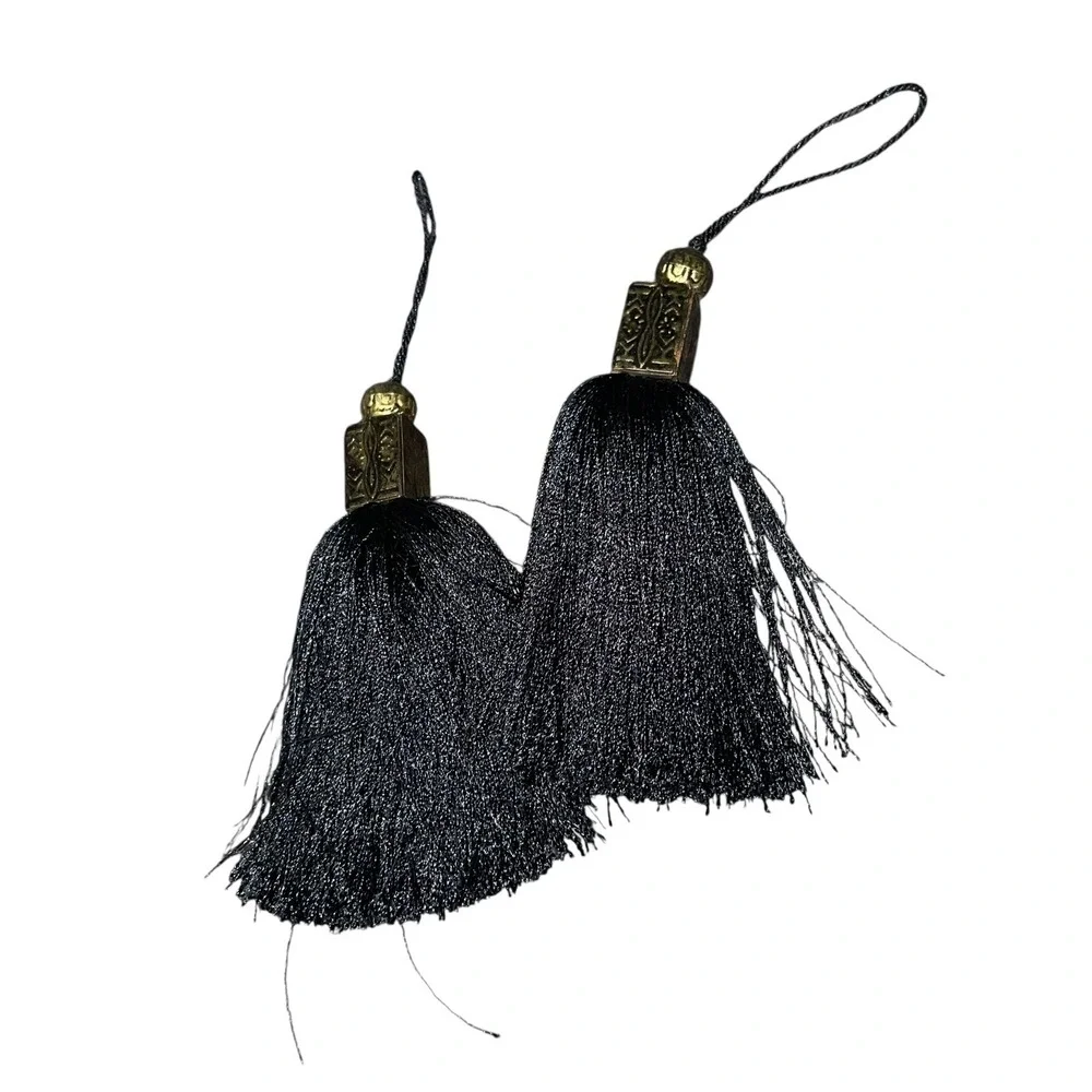 The Unbranded Brand tiebacks vintage black