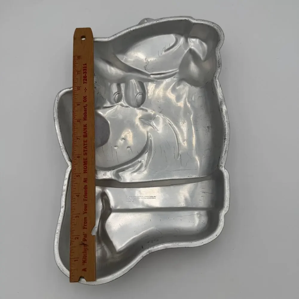 Vintage Yogi Bear Wilton Cake Pan 1975