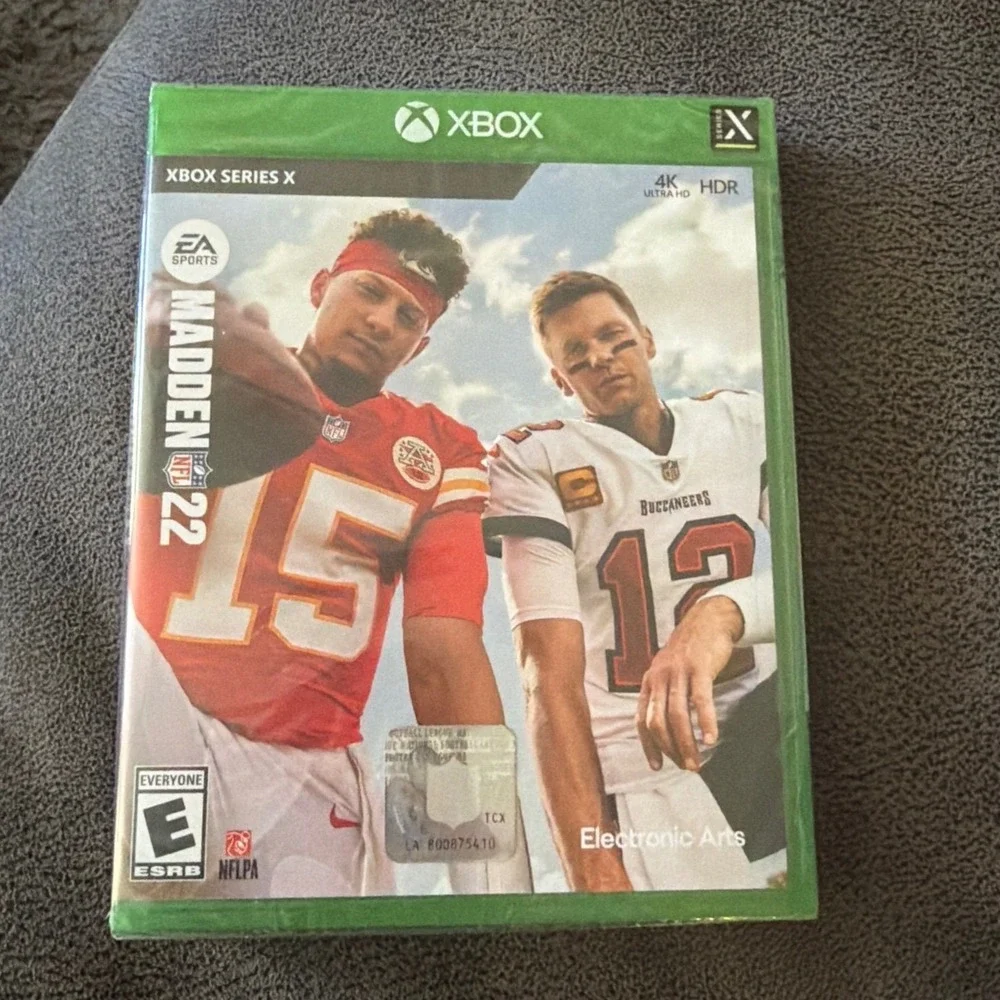 Madden NFL 22 Xbox Series X EA Sports Football Video Game New Factory Sealed