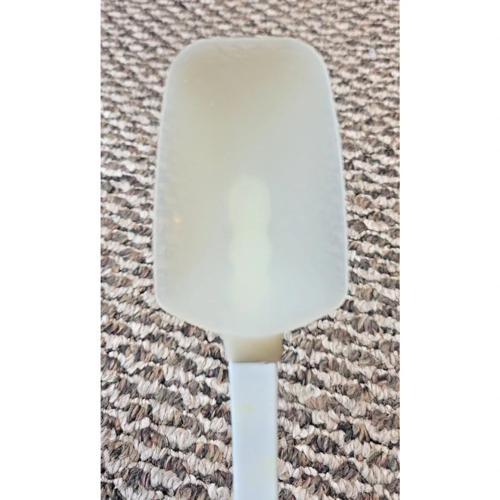 Rubbermaid vtg silicone