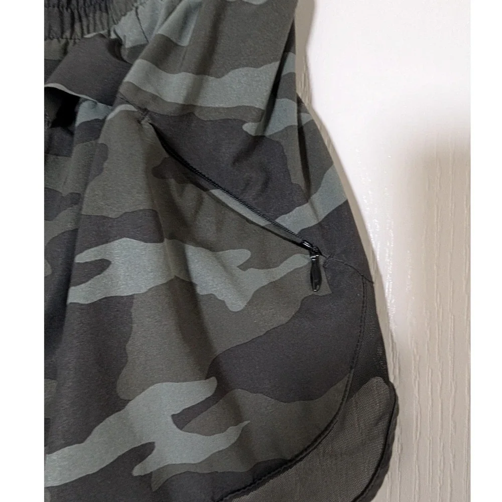 ATHLETA Mesh Racer Run Short Olive‎ Camo Lux Running Workout 446581 Womens Small