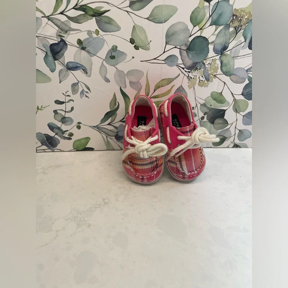 Sperry beautiful pink