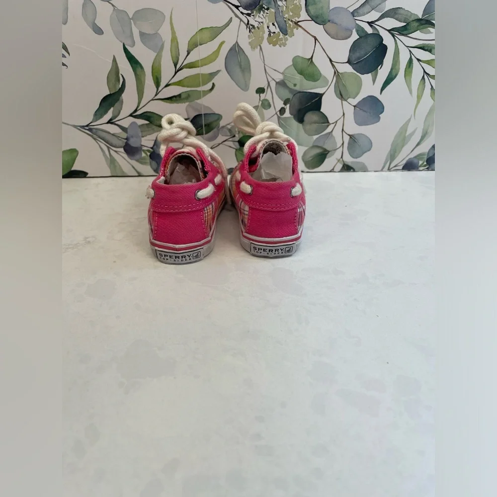 Sperry beautiful pink